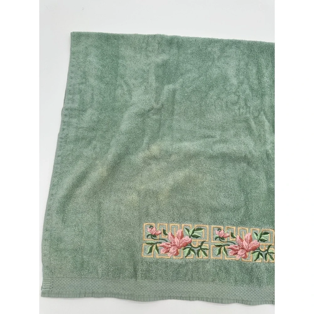 Avanti Towel Set Bathroom Floral Embroidered Sage Green 5‎ Piece vintage